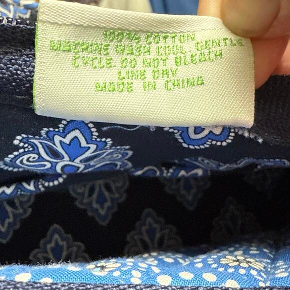 Retired Vera Bradley Calypso Maggie Blue Black Paisley On The Go Hand Bag - Picture 7 of 7